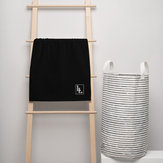 Towel Bio-Cotton-Black-Line No.751 "unlimited" by Léon LeRef