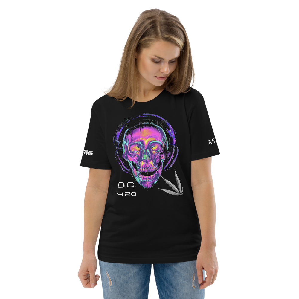 Unisex T-Shirt Green-Line No.116 "1 of 250 Ultra-Exclusive" by MioLeo
